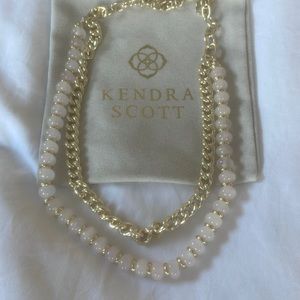 NEVER WORN Kendra Scott 2-in-1 Gold and Rose Quartz necklace